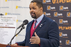 February 21, 2025 – Senator Sharif Street (PA-3) joined Mayor Cherelle Parker, Loree D. Jones-Brown, Philabundance CEO, and Quaiser Abdullah, Director of Muslim Engagement for the City of Philadelphia at the Office of Reentry Partnerships Neighborhood Resource Center/Uplift Solutions to announce the fifth annual 30-day food distribution during Ramadan that will feed 7,600 people. 