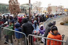 Meek Mill holiday gift drive