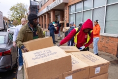 Noviembre 21, 2024:  Senator Sharif Street Hosts his Annual Turkey Give Away.