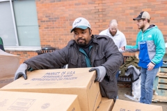 Noviembre 21, 2024:  Senator Sharif Street Hosts his Annual Turkey Give Away.